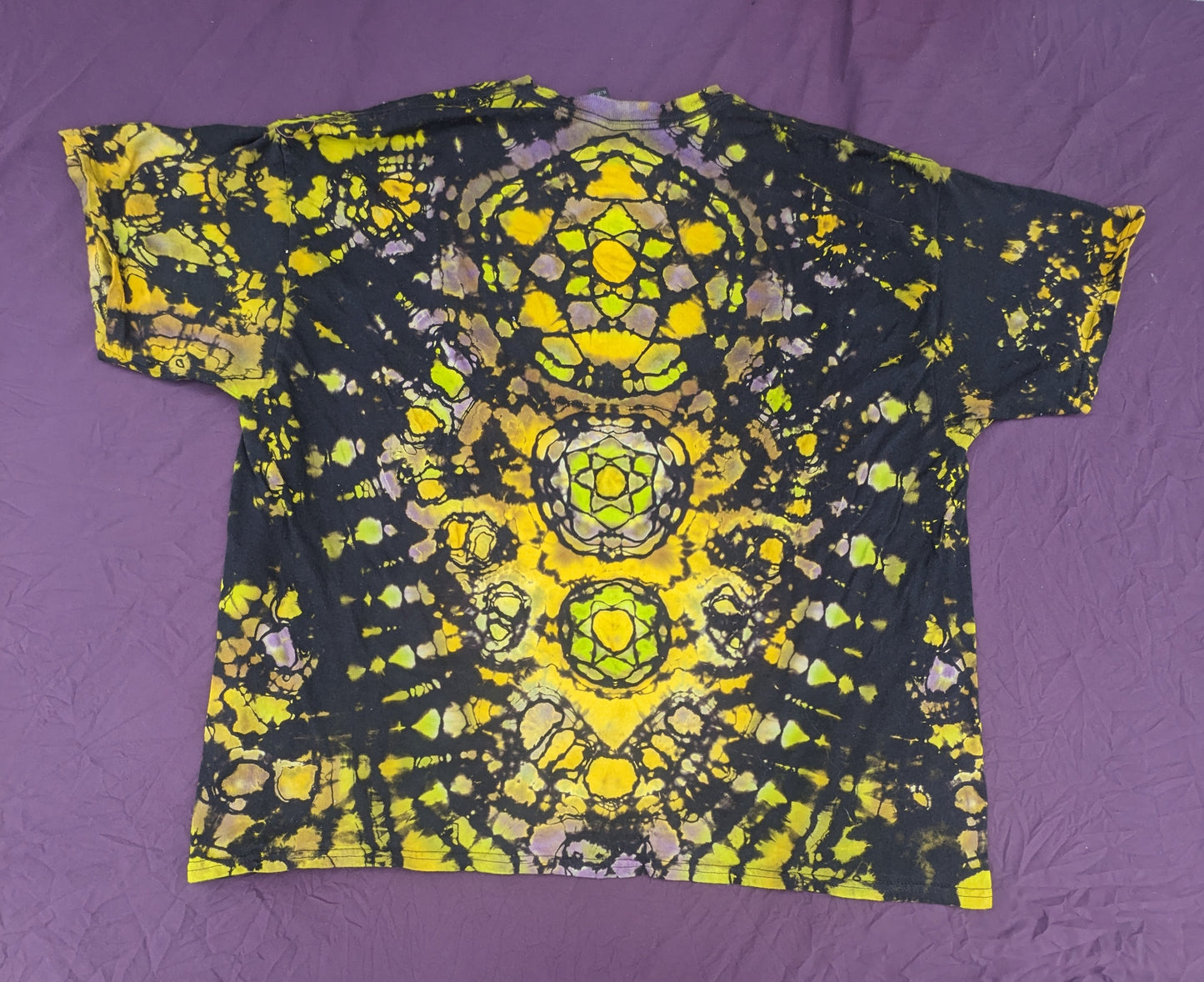 0. XXL Reverse Freestyle Mandalaverse Tee