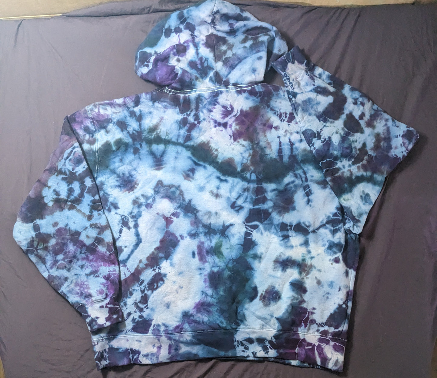 0. XL Ladies Geode Pullover Hoodie