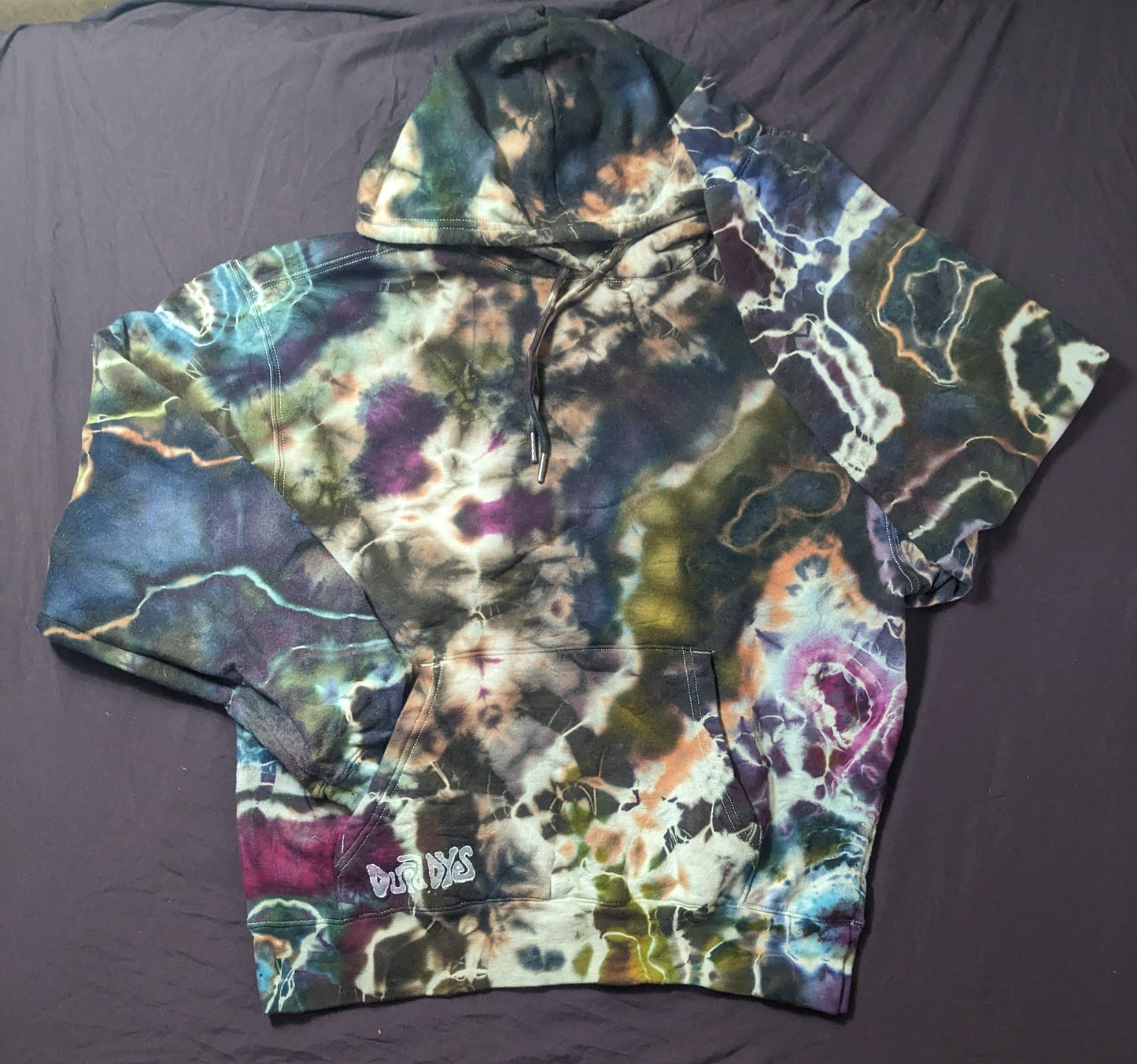 0. Medium Ladies Geode Pullover Hoodie