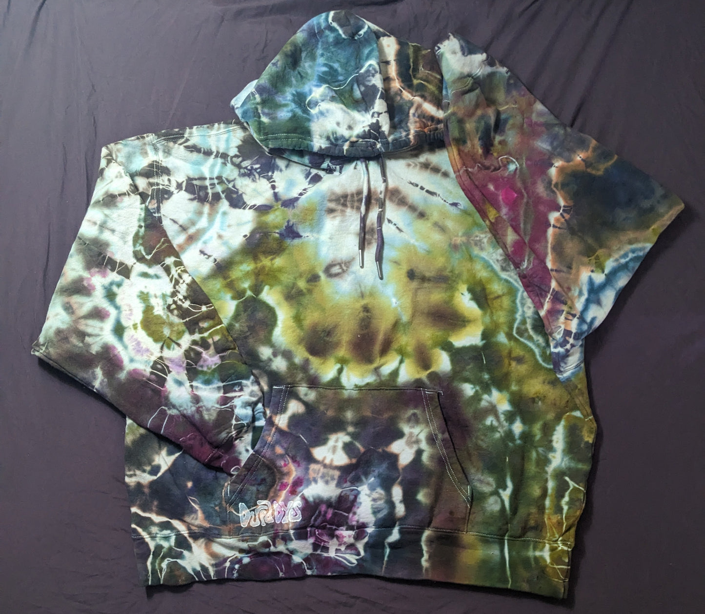 0. XL Ladies Geode Pullover Hoodie
