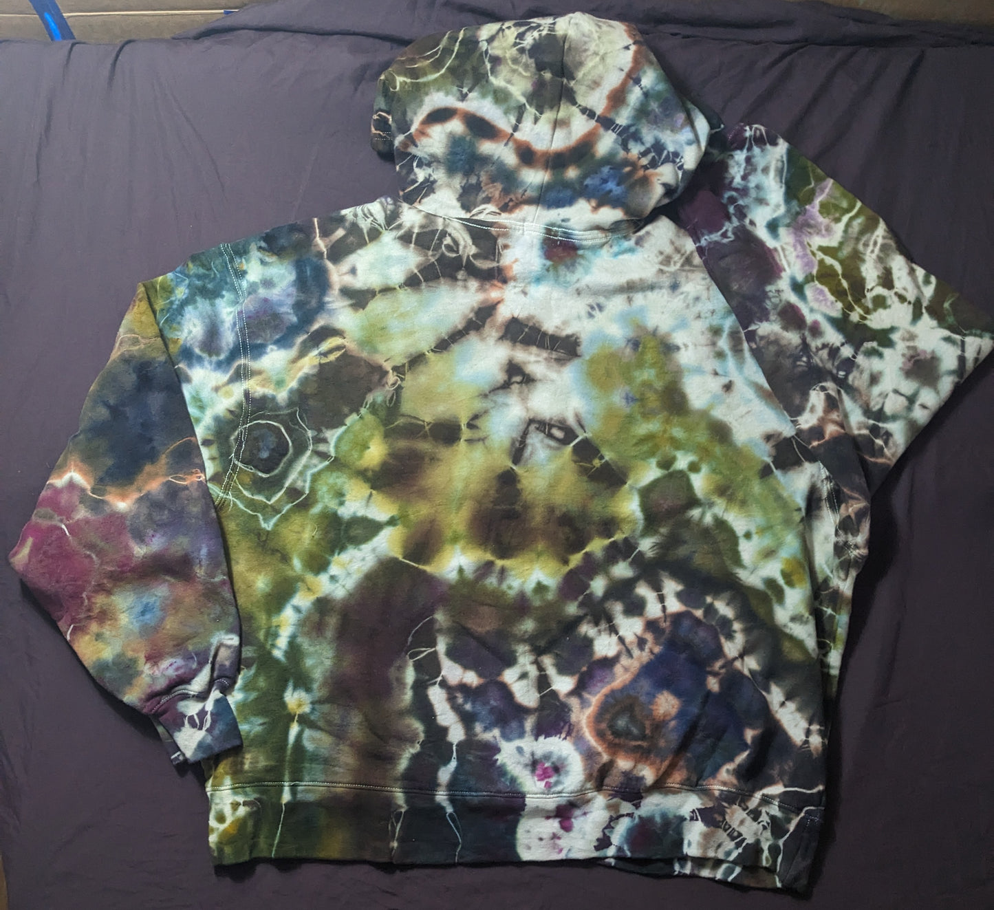 0. XL Ladies Geode Pullover Hoodie
