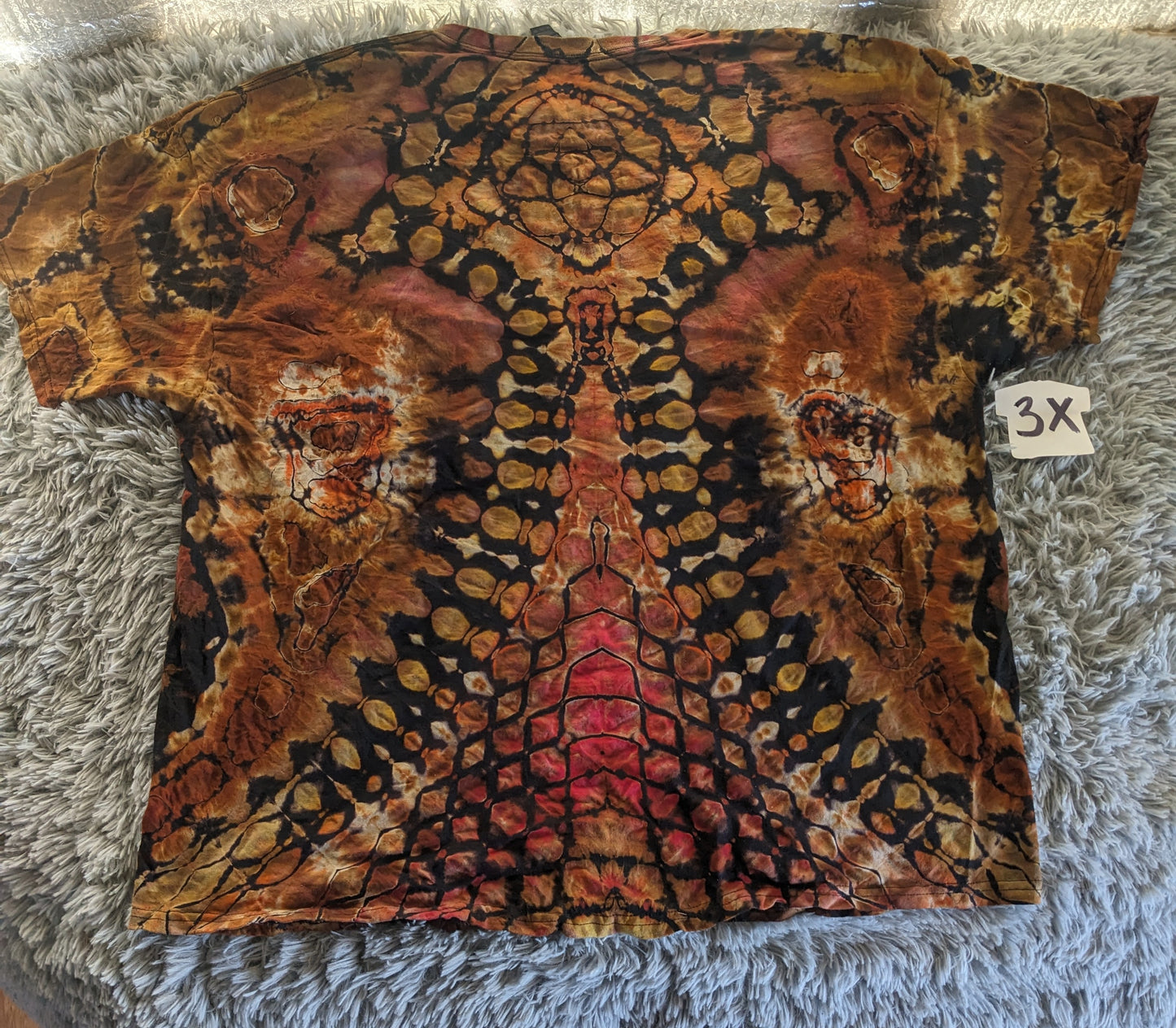 00. XXXL Reverse Mandala Browns Tee