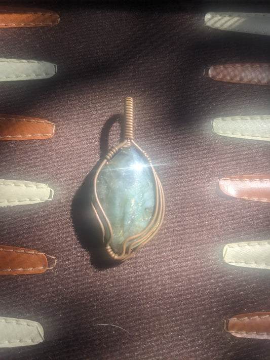 Autumn's Wraps Labradorite Pennant